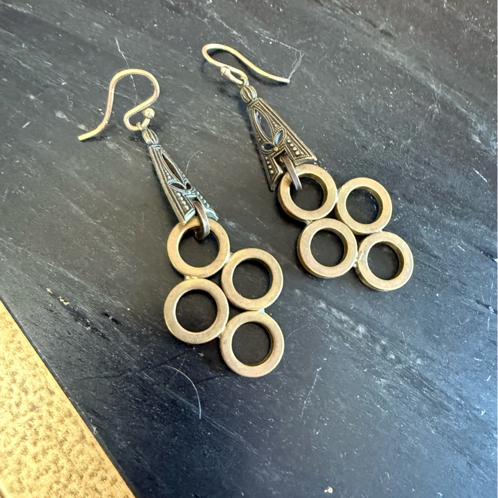 Mark Edge Four Circle Dangle Earrings - image 6